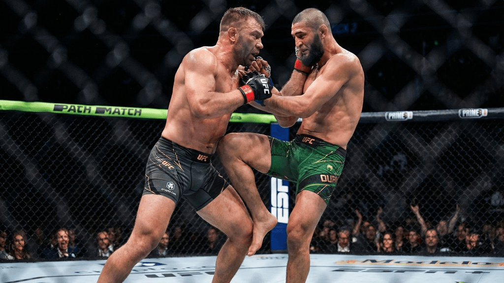 Preview of Khamzat Chimaev vs. Sean Strickland